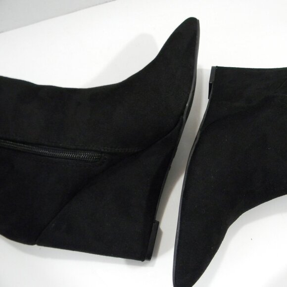Bamboo Black Wedge Heel Ankle Boots Sueded Witchy Feminine Goth NWOT - Picture 4 of 8